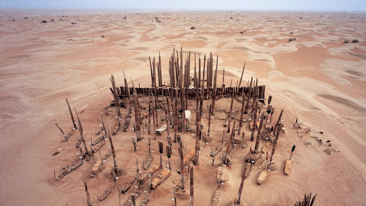 沙漠中考古遗址的鸟瞰图